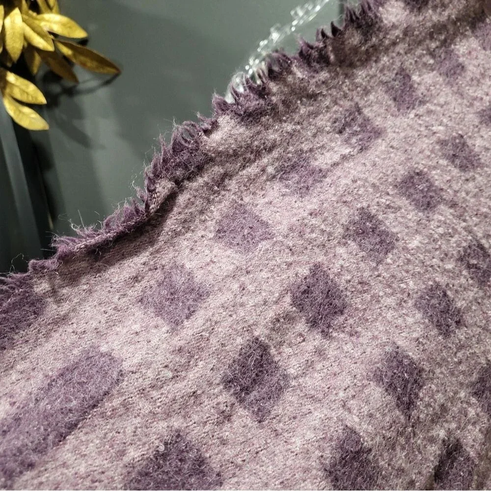 Pacas Purple Fringe Throw Blanket 100% Baby Alpaca 50x47 Lightweight